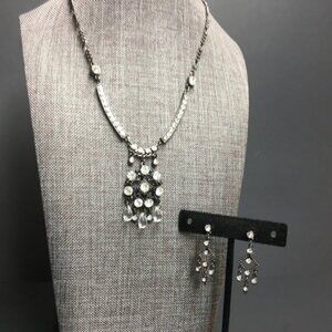 Austrian Crystal Necklace Earrings 16 In Gunmetal Silver Bling Glam Dangle Retro